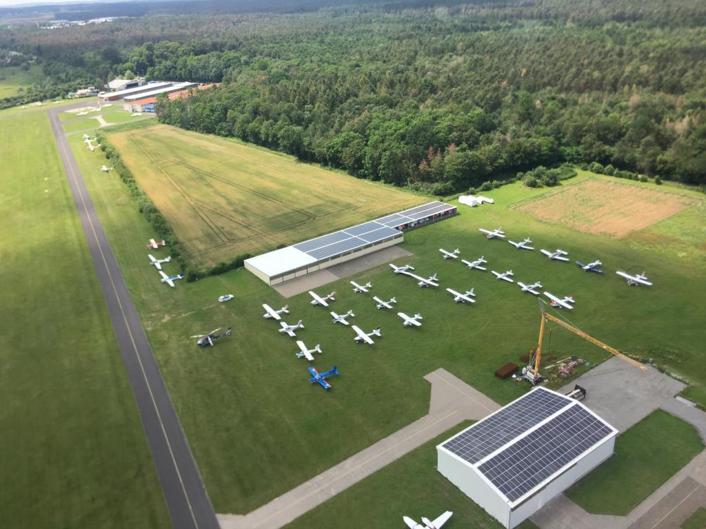 Deutschlandflieger in EDFC